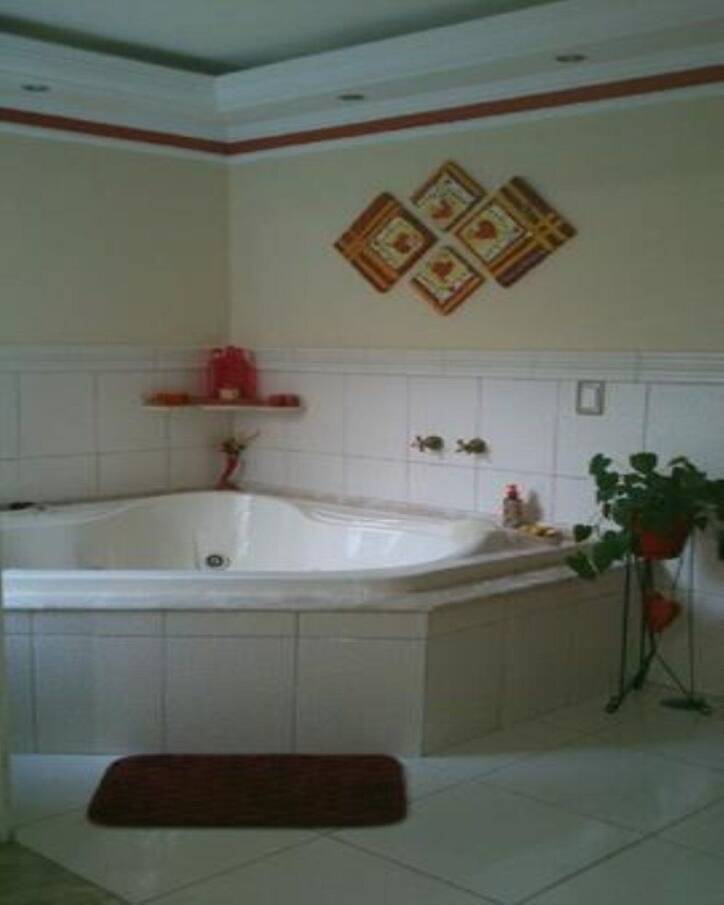 Casa à venda com 6 quartos, 400m² - Foto 16