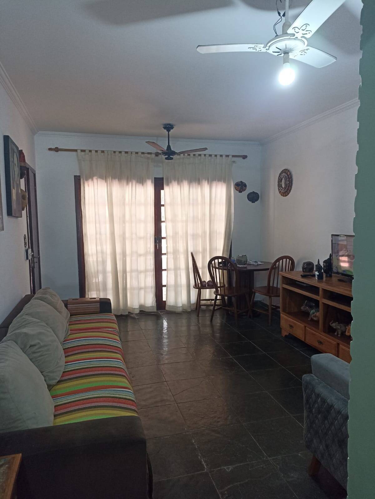 Sobrado a venda com piscina Guarujá SP