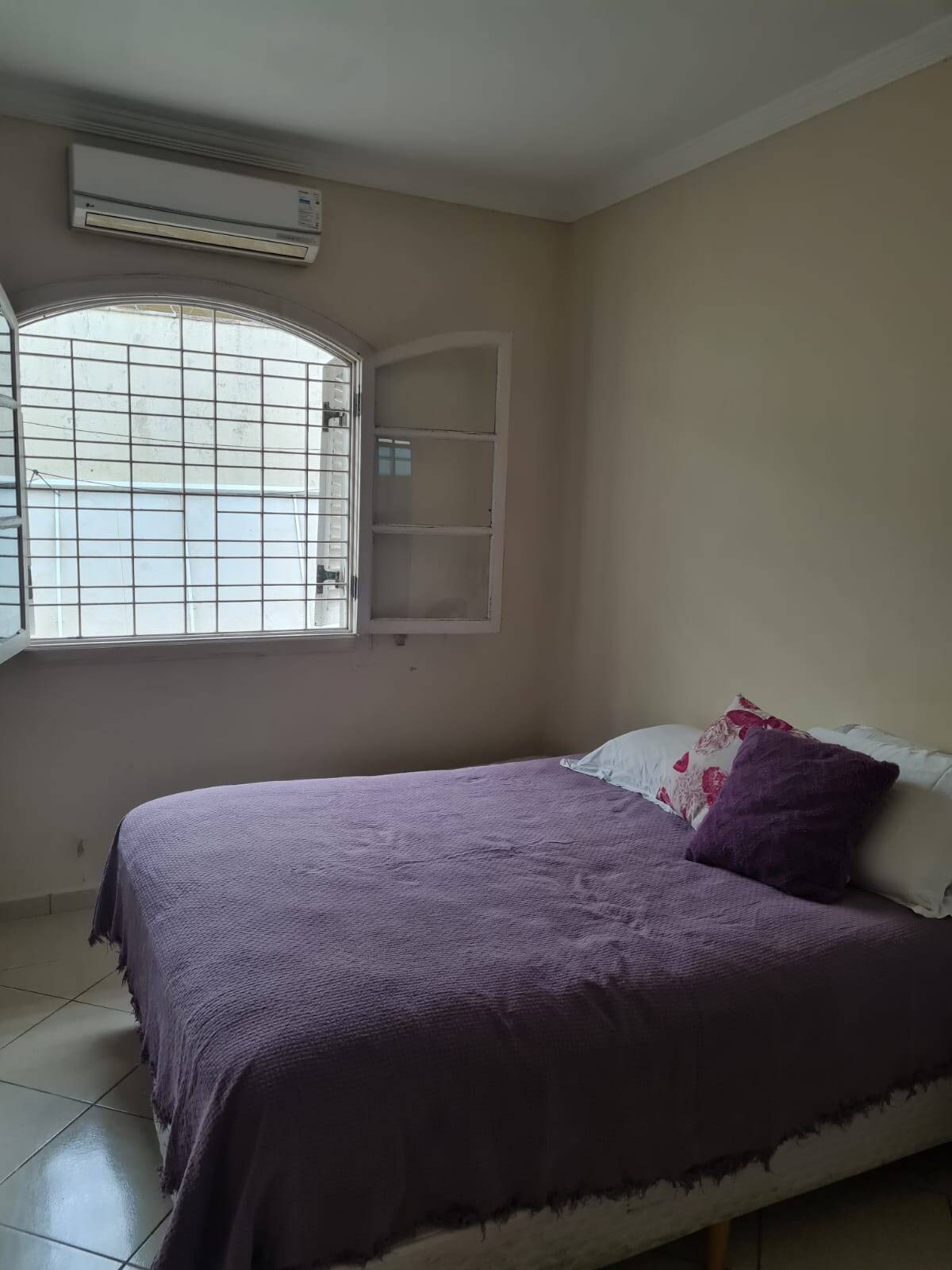 Casa à venda e aluguel com 3 quartos, 200m² - Foto 5