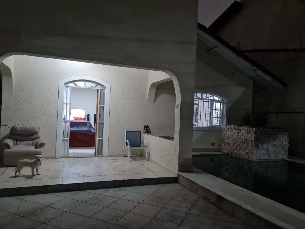 Casa à venda e aluguel com 3 quartos, 200m² - Foto 7