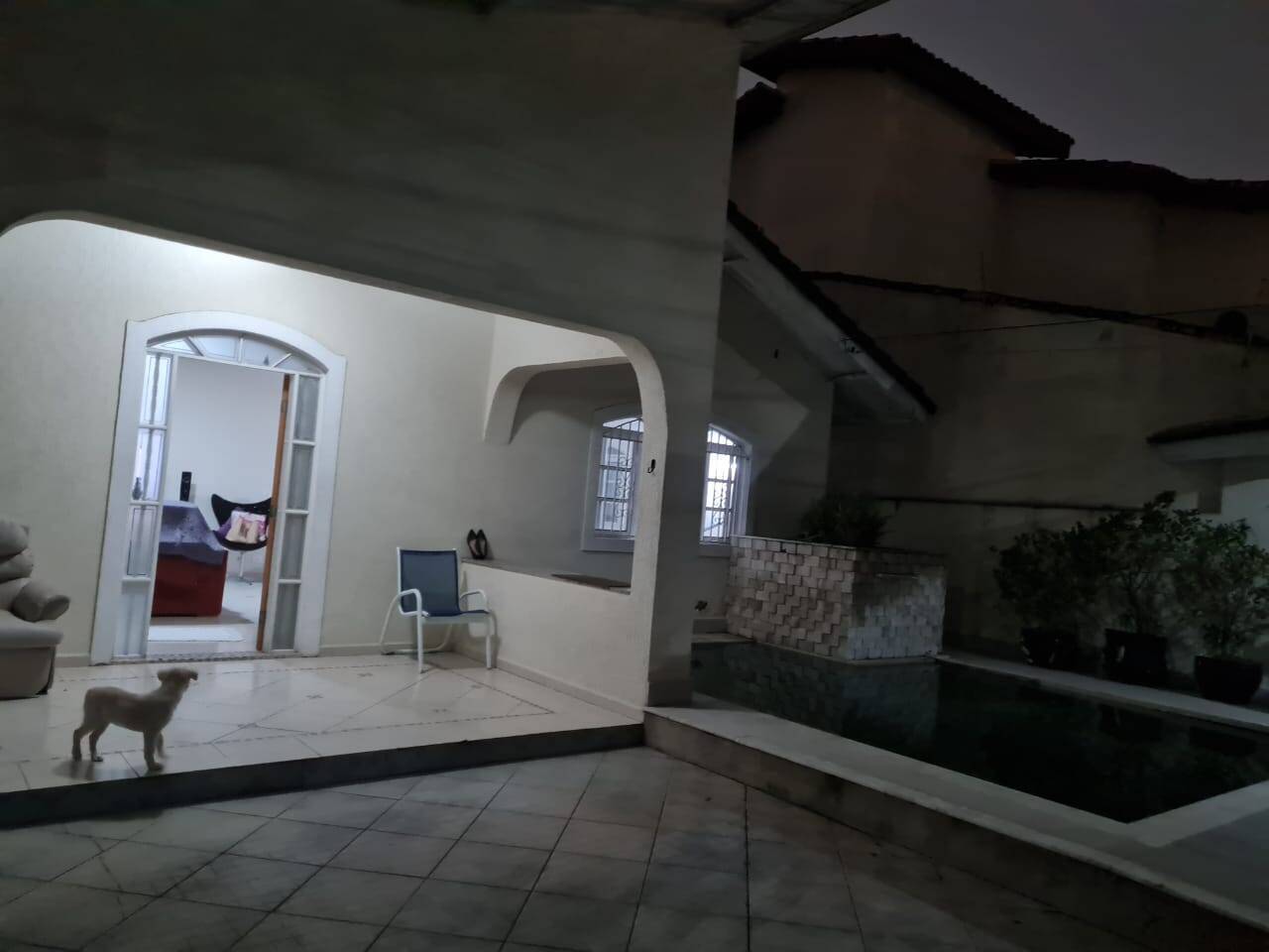 Casa à venda e aluguel com 3 quartos, 200m² - Foto 13
