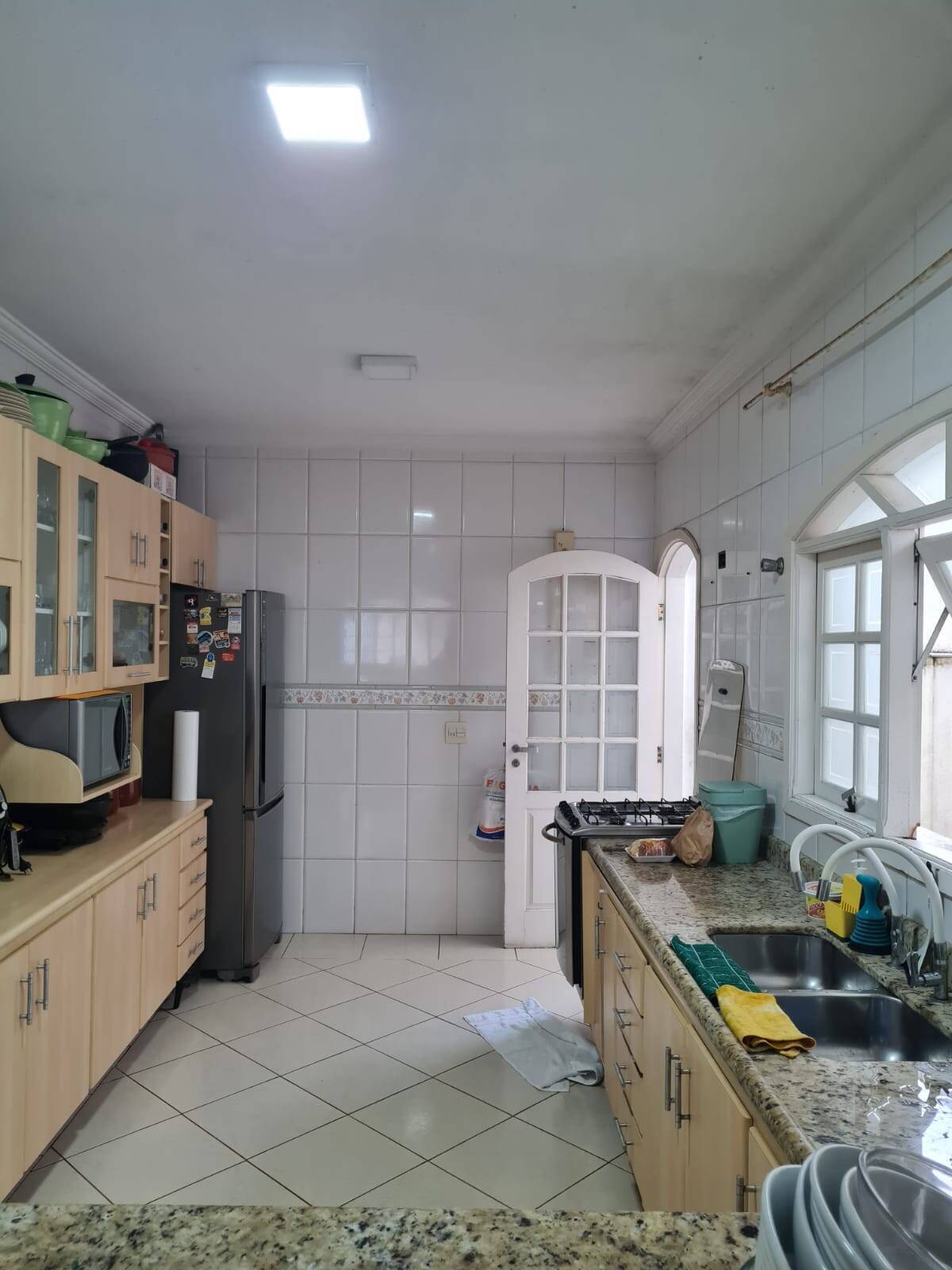 Casa à venda e aluguel com 3 quartos, 200m² - Foto 23