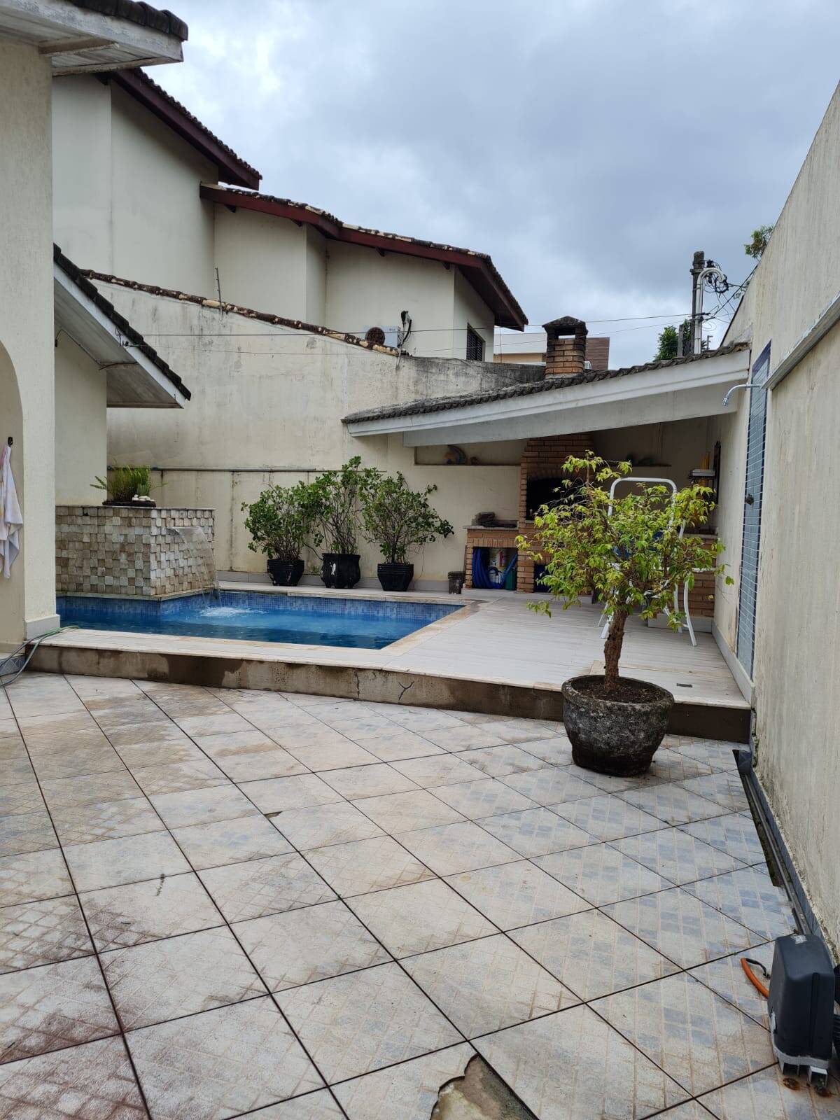 Casa à venda e aluguel com 3 quartos, 200m² - Foto 45