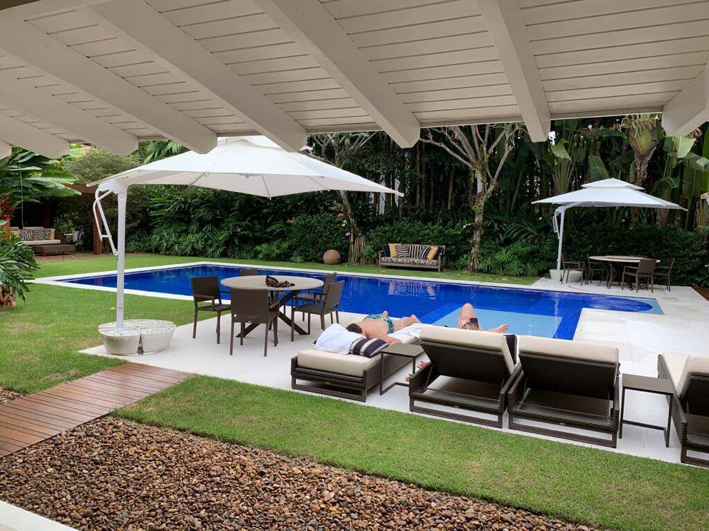 Casa à venda com 5 quartos, 540m² - Foto 1