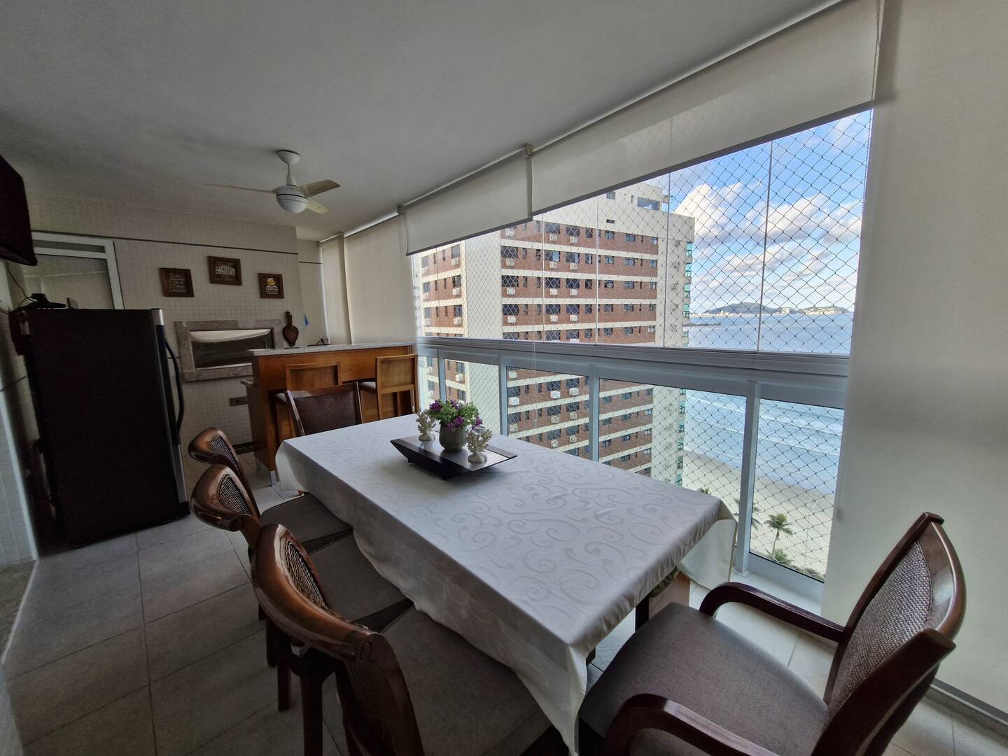 OPORTUNIDADE APARTAMENTO A VENDA REFORMADO  ASTÚRIAS GUARUJÁ SP