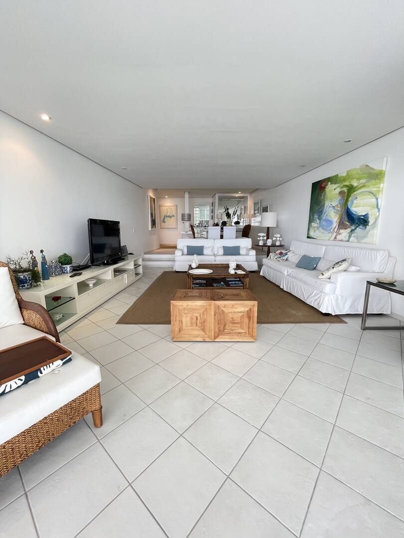 APARTAMENTO PARA VENDA OU LOCAÇÃO ANUAL NO MALUF, VISTA TOTAL PARA O MAR