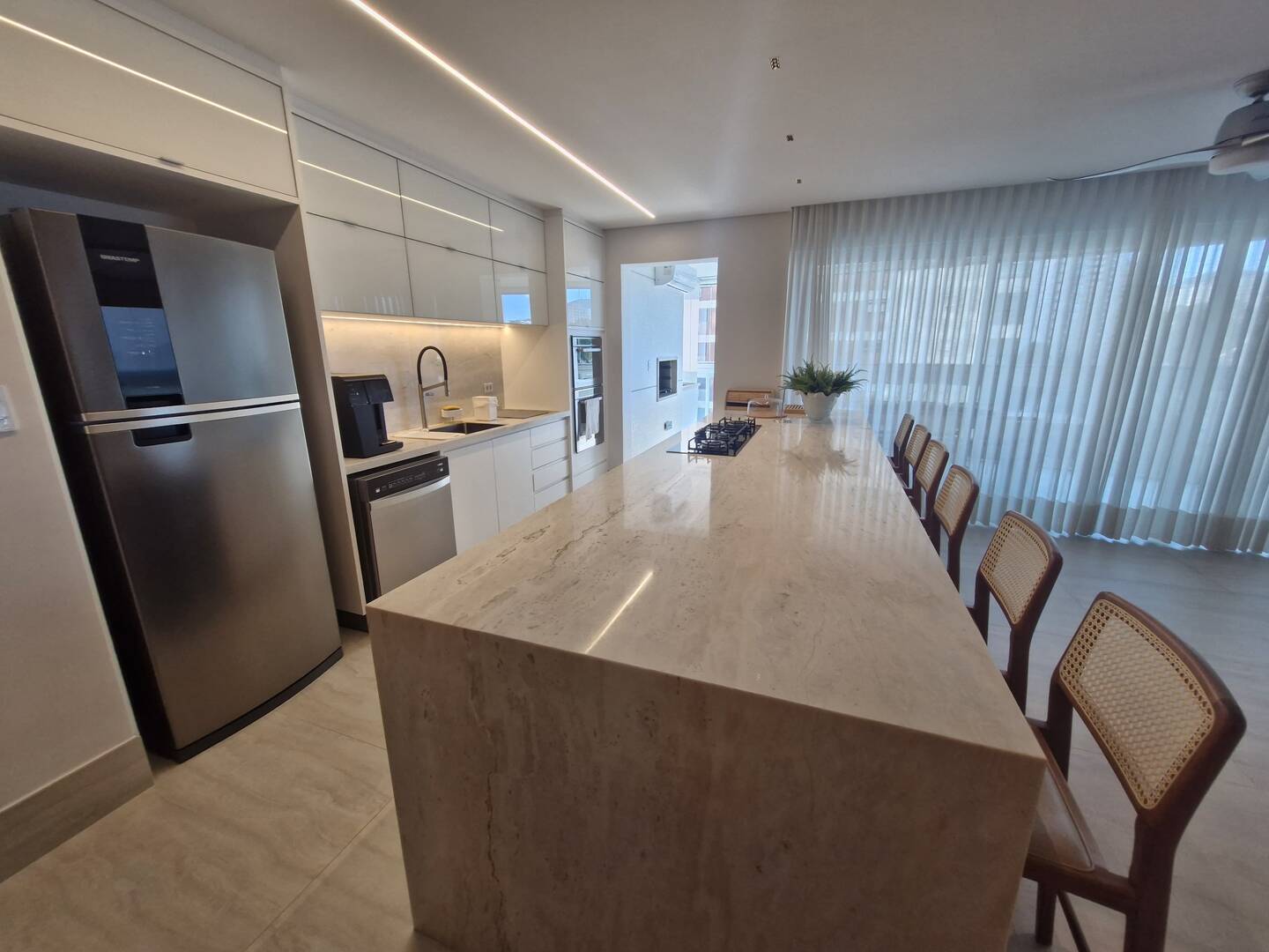 Apartamento à venda com 4 quartos, 156m² - Foto 10