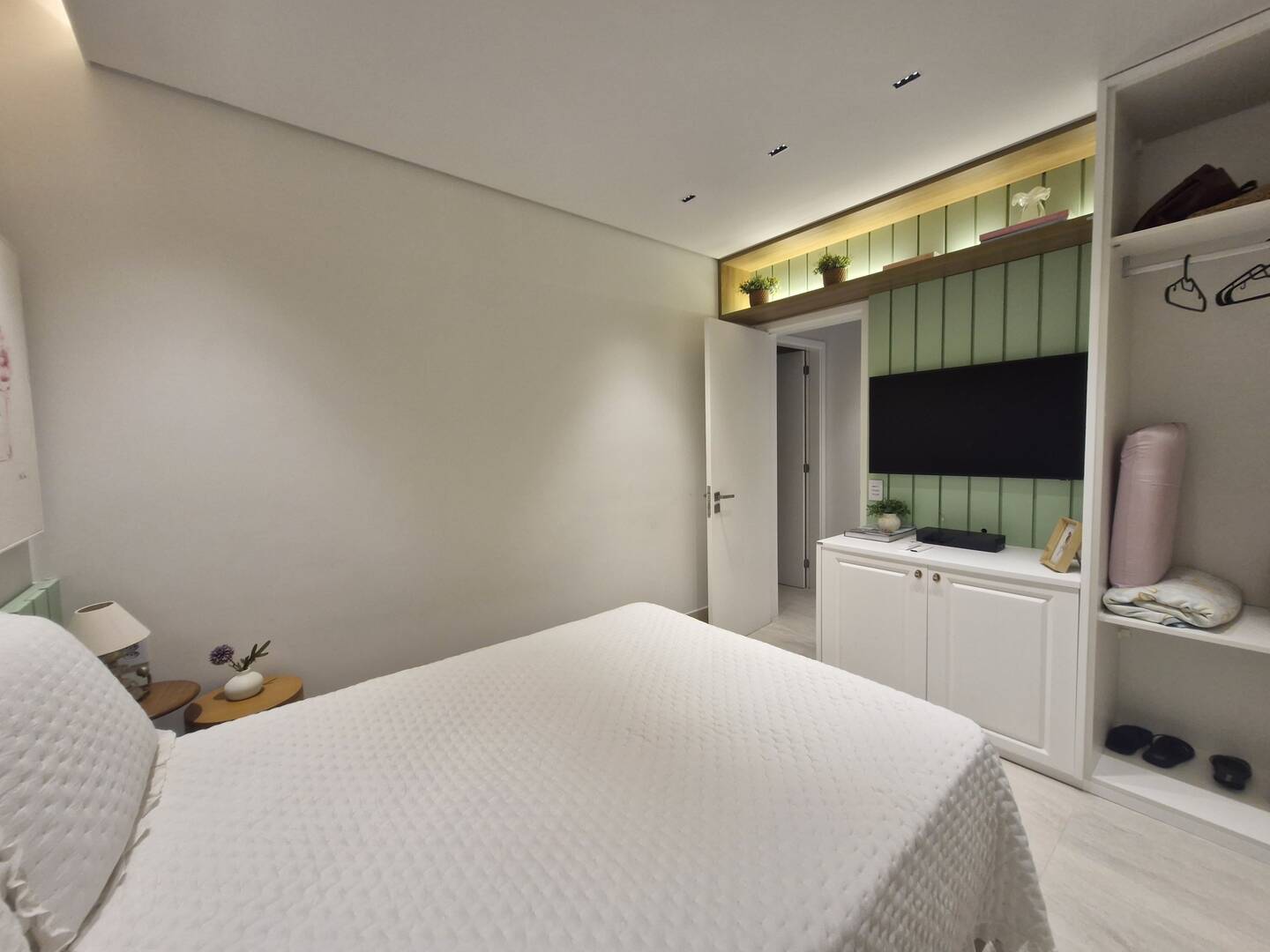 Apartamento à venda com 4 quartos, 156m² - Foto 15