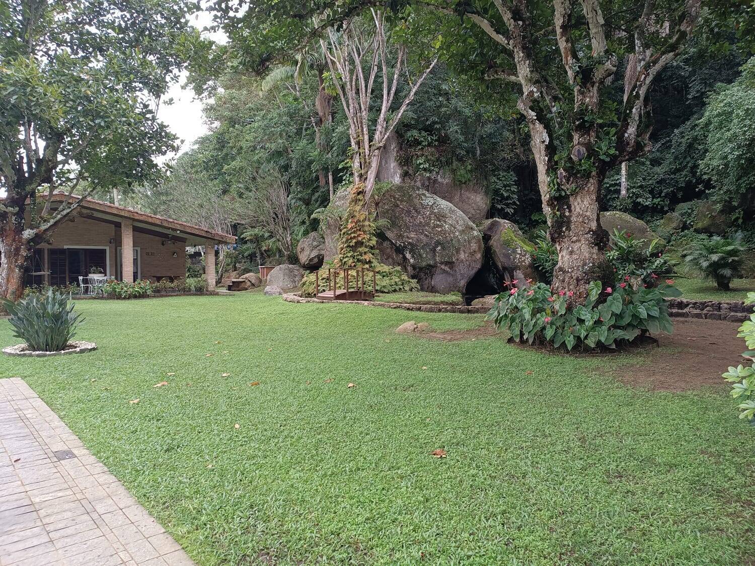 Casa à venda com 3 quartos, 1518m² - Foto 4