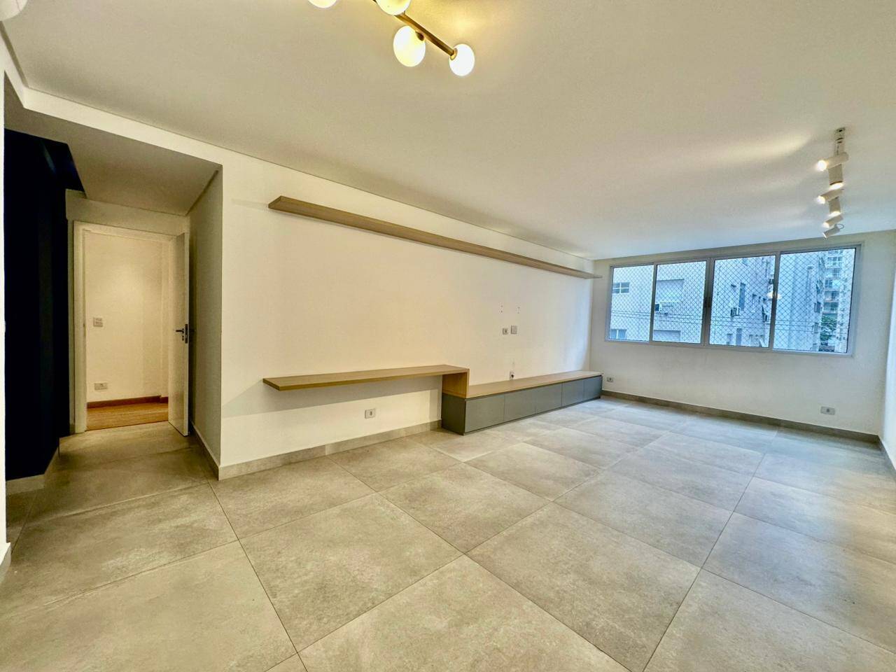 Apartamento Venda ou Locação no Gonzaga frente mar - Santos SP