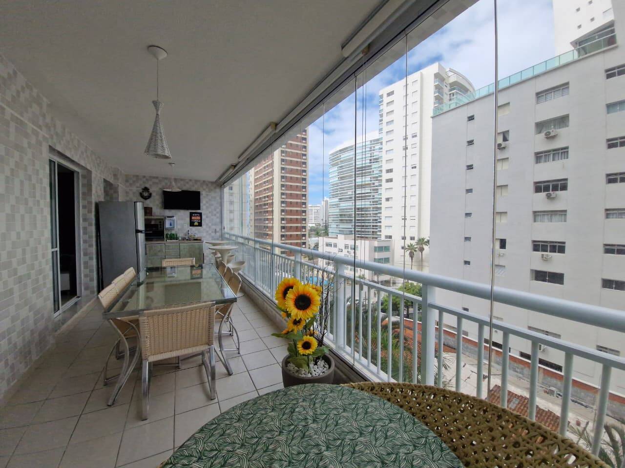 APARTAMENTO A VENDA CONDOMINIO MAREAS ASTURIAS GUARUJÁ SP