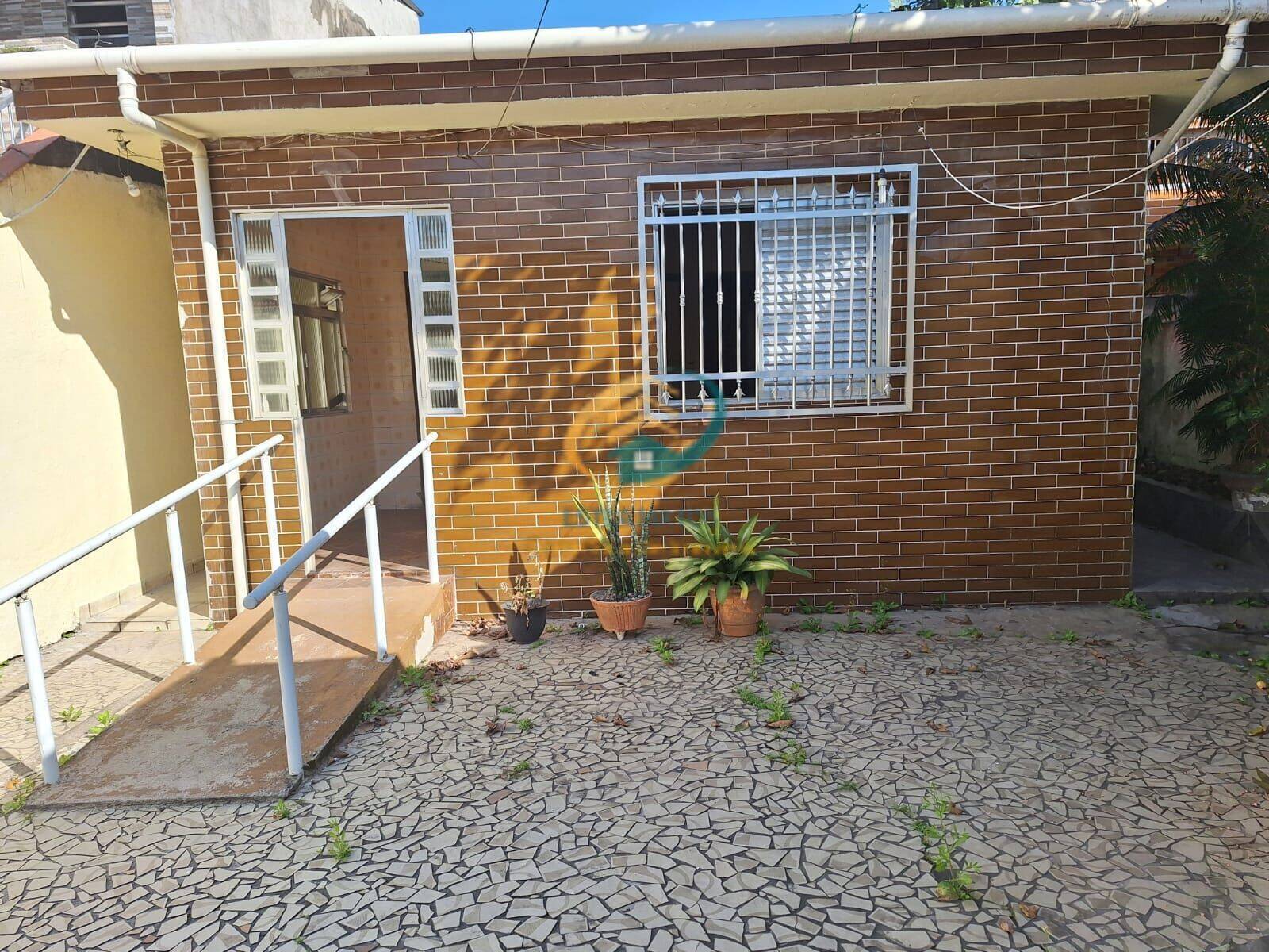 CASA 3 DORMITÓRIOS-SÍTIO PAECARÁ-VICENTE DE CARVALHO -GUARUJÁ/SP