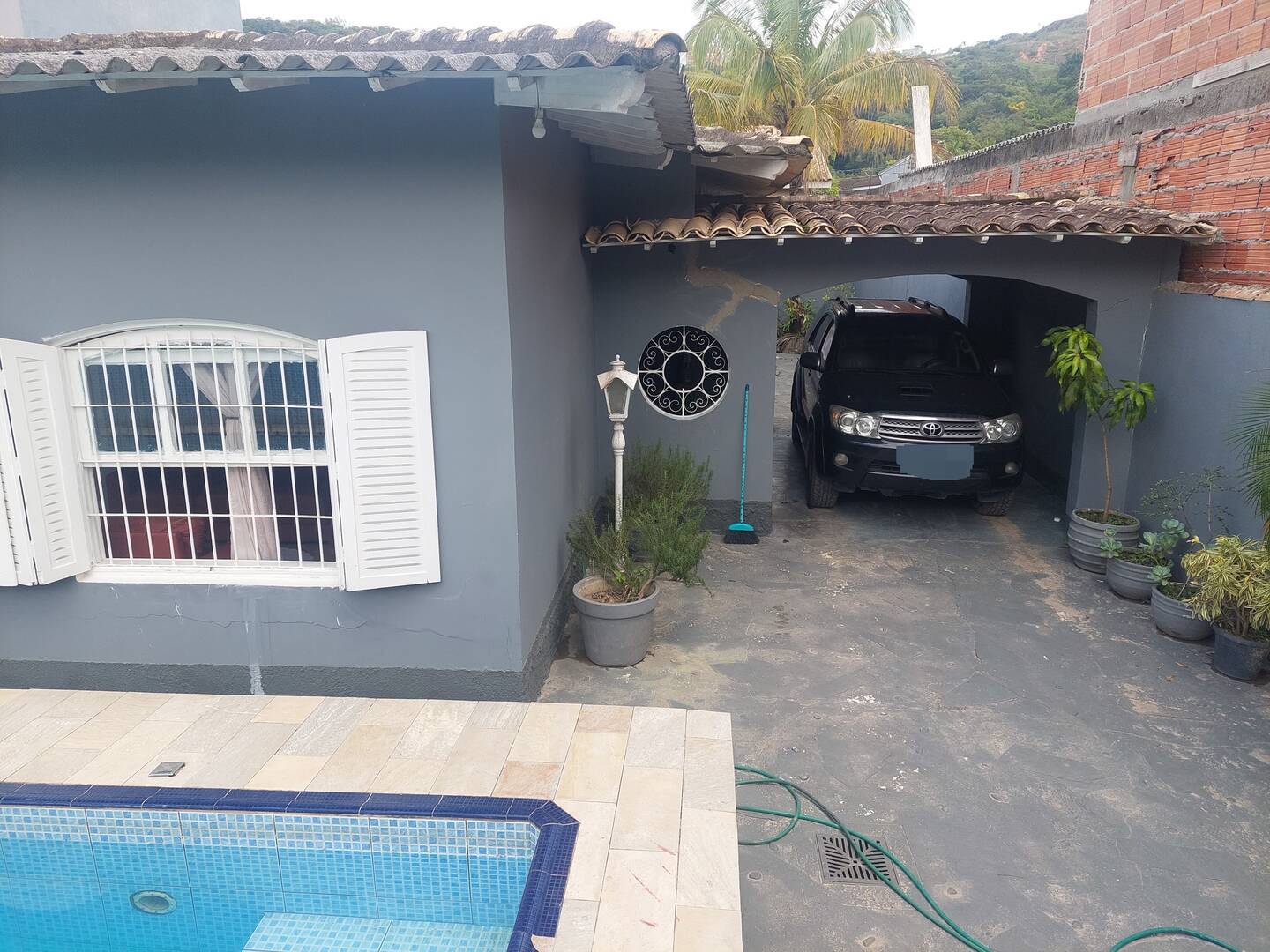 Casa Ampla com Piscina – 4 Dormitórios  Jardim Pernambuco Guarujá SP