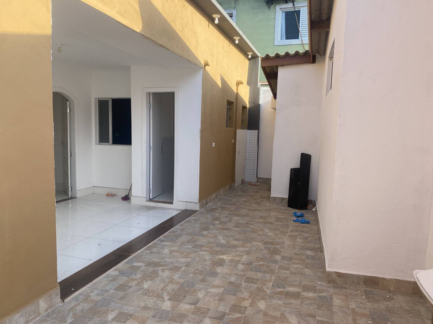 Casa Térrea A VENDA  em Vicente de Carvalho Guarujá SP