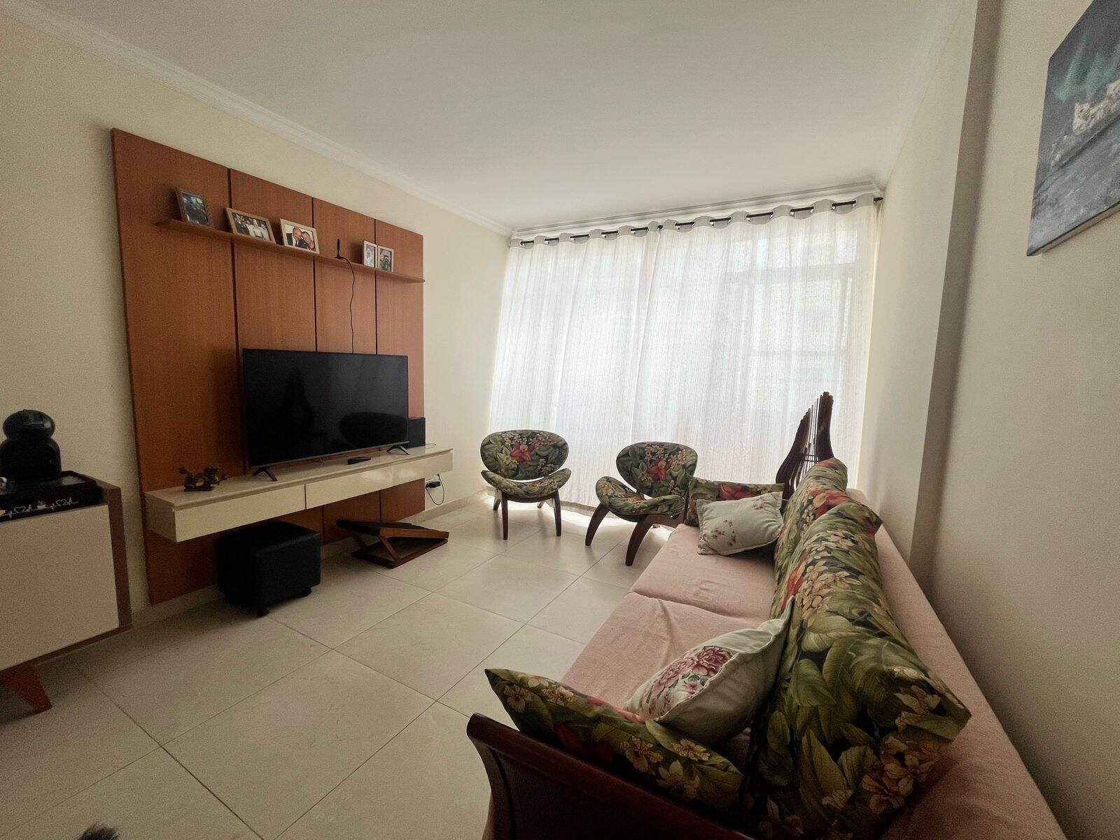 Vende se apartamento na praia das Pitangueiras