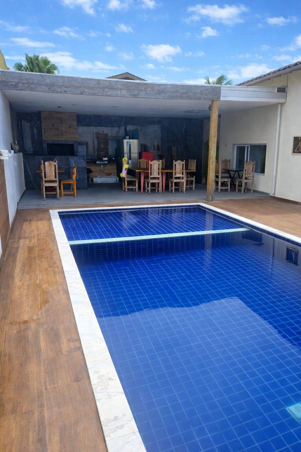 Casa 4 dorms com Piscina e Área Gourmet – Enseada/Guarujá/SP