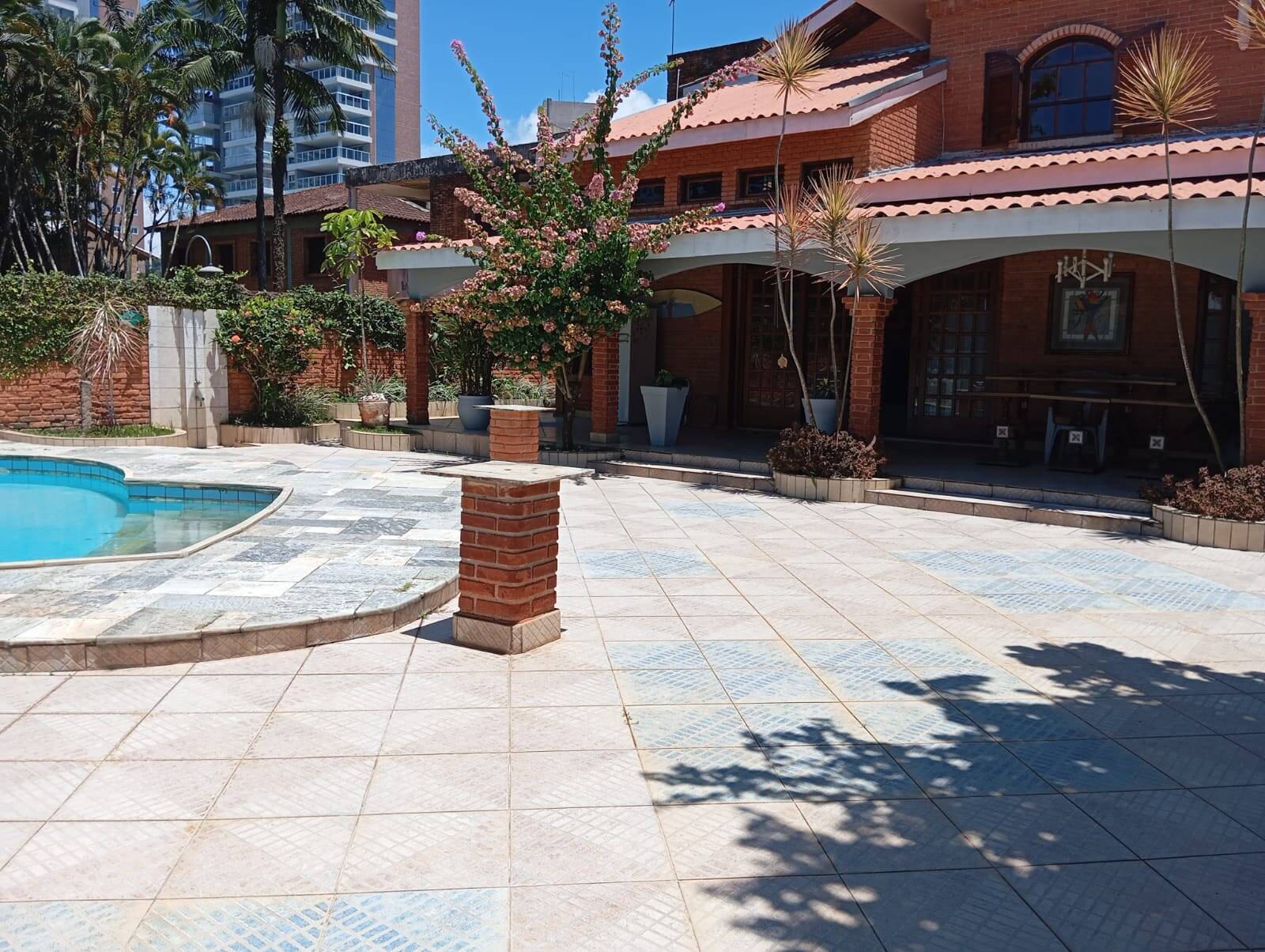 CASA A VENDA 6 DORMITÓRIOS ENSEADA GUARUJÁ SP