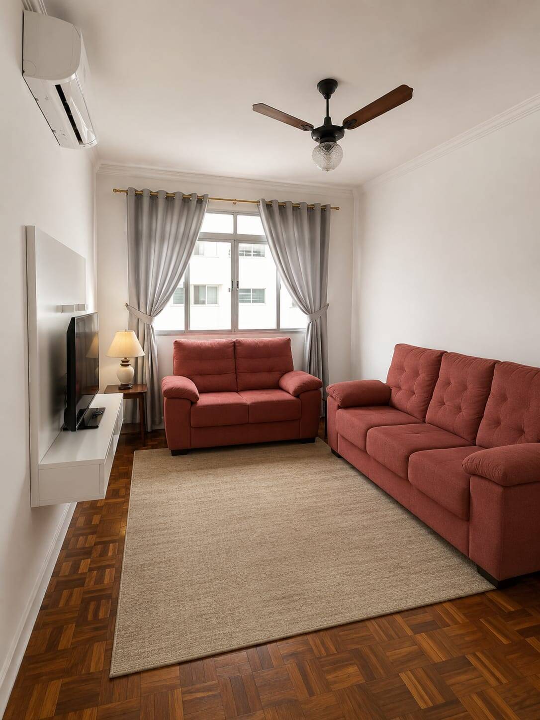 Apartamento 1 dormitório  entre Praia das Astúrias e Tombo Guarujá/SP