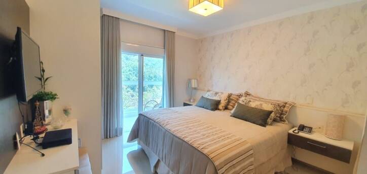 Apartamento à venda com 3 quartos, 206m² - Foto 7