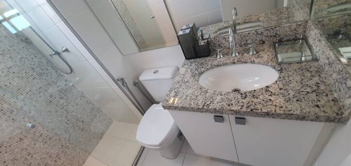 Apartamento à venda com 3 quartos, 206m² - Foto 17