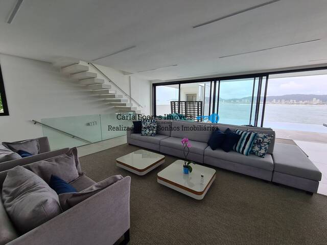 Casa para Venda em Guarujá - 3