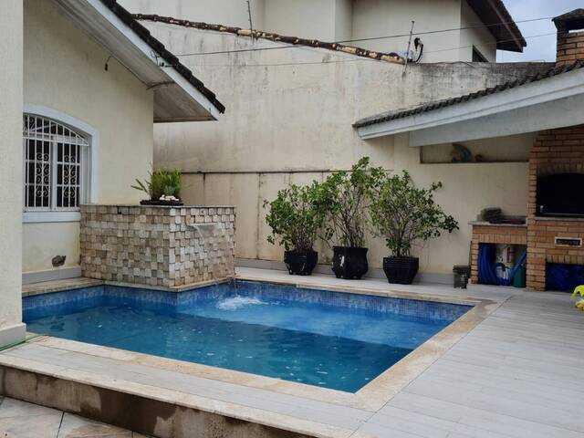#CA1312 - Casa para Venda em Guarujá - SP