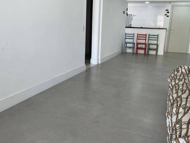 Apartamento para Venda em Guarujá - 5