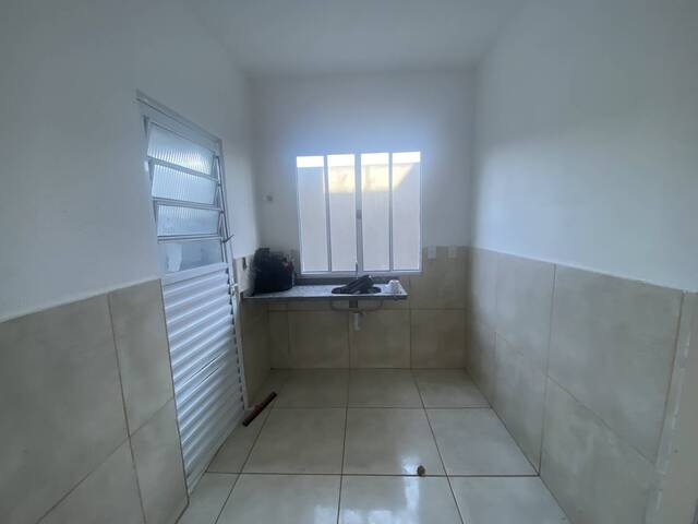 Casa para Venda em Guarujá - 4