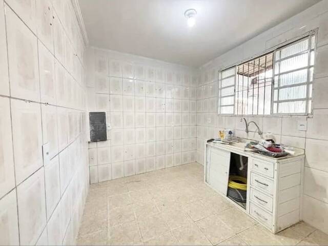 Casa para Venda em Guarujá - 4