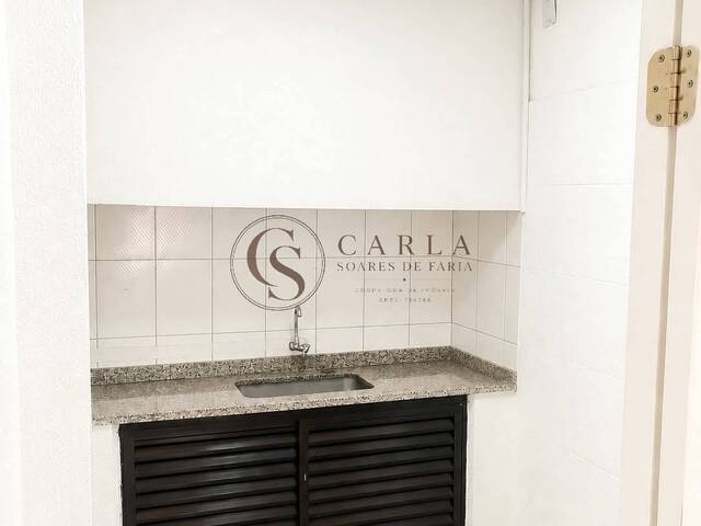 #1951 - Sala para Venda em Guarujá - SP