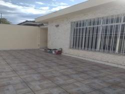 Casa para Venda em Guarujá - 3