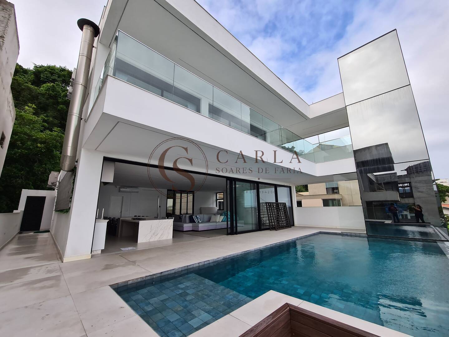 Casa a venda Frente Mar Alto Padrão Península Guarujá SP