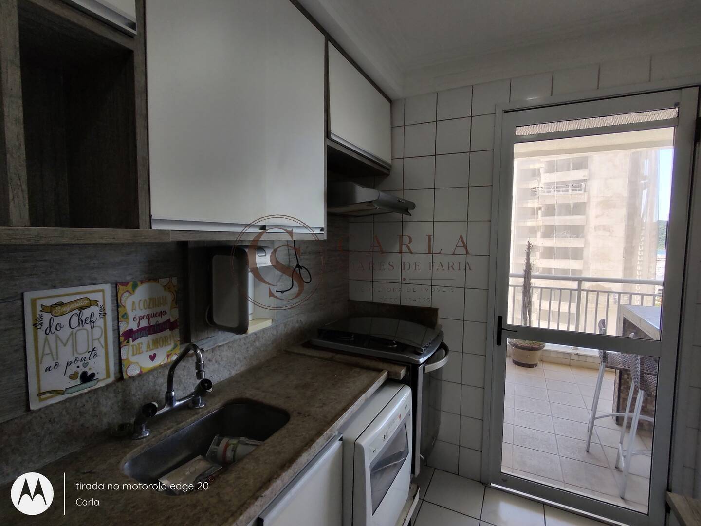 Apartamento com varanda  e lazer completo  loc anual  Astúrias  Guarujá