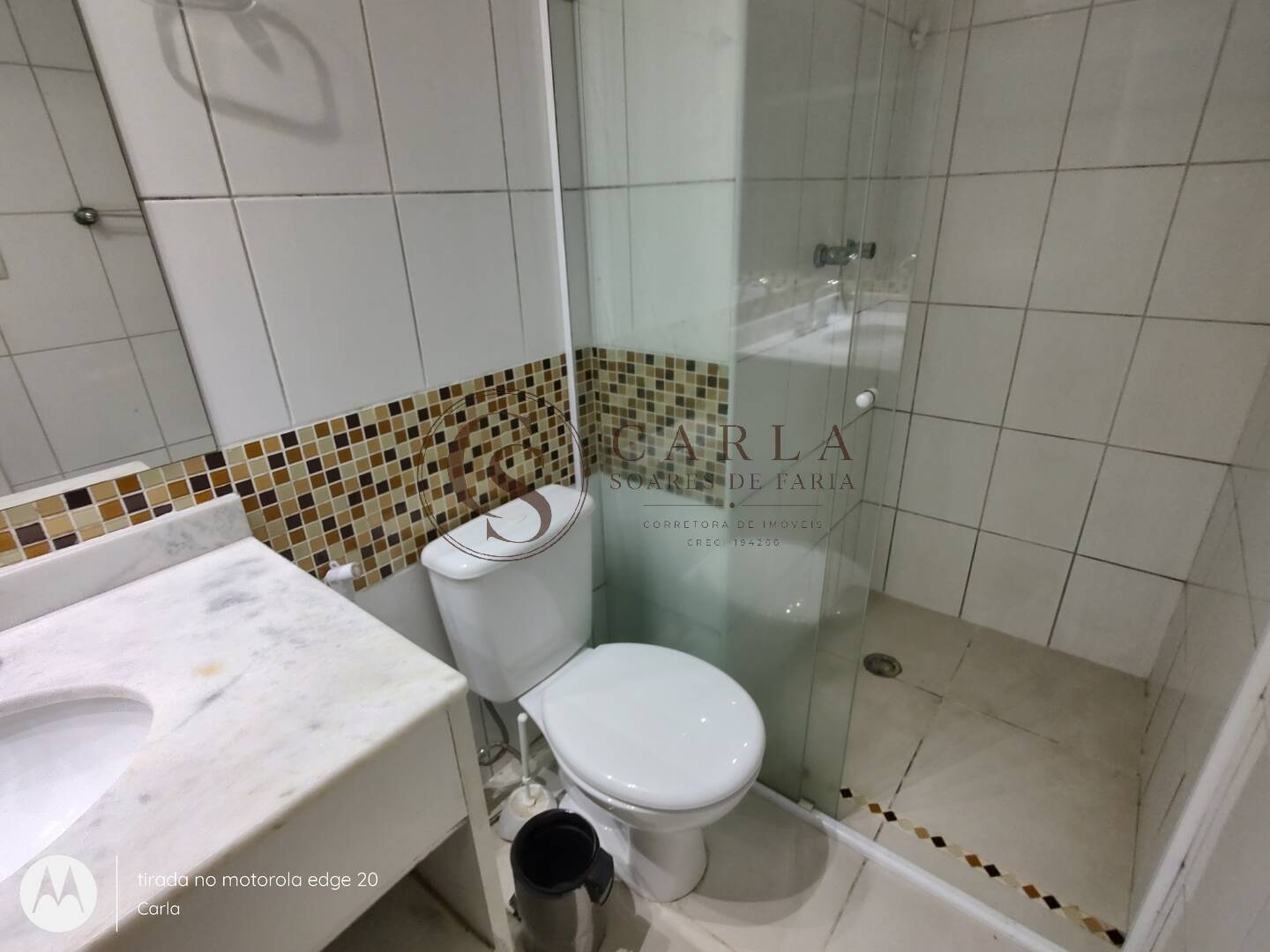 Apartamento com varanda  e lazer completo  loc anual  Astúrias  Guarujá