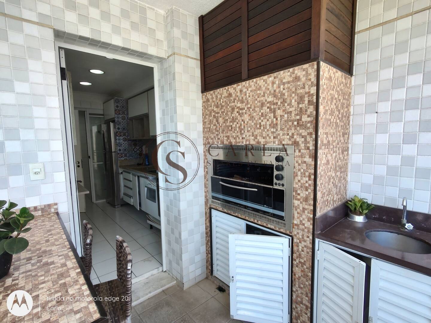Apartamento com varanda  e lazer completo  loc anual  Astúrias  Guarujá