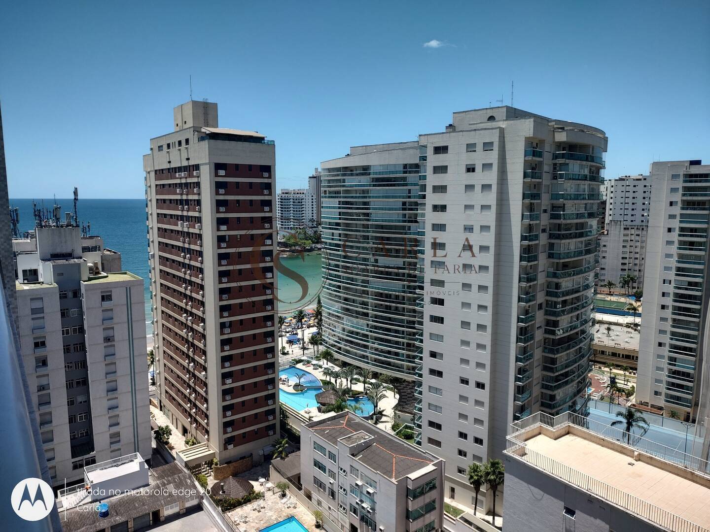 Apartamento com varanda  e lazer completo  loc anual  Astúrias  Guarujá