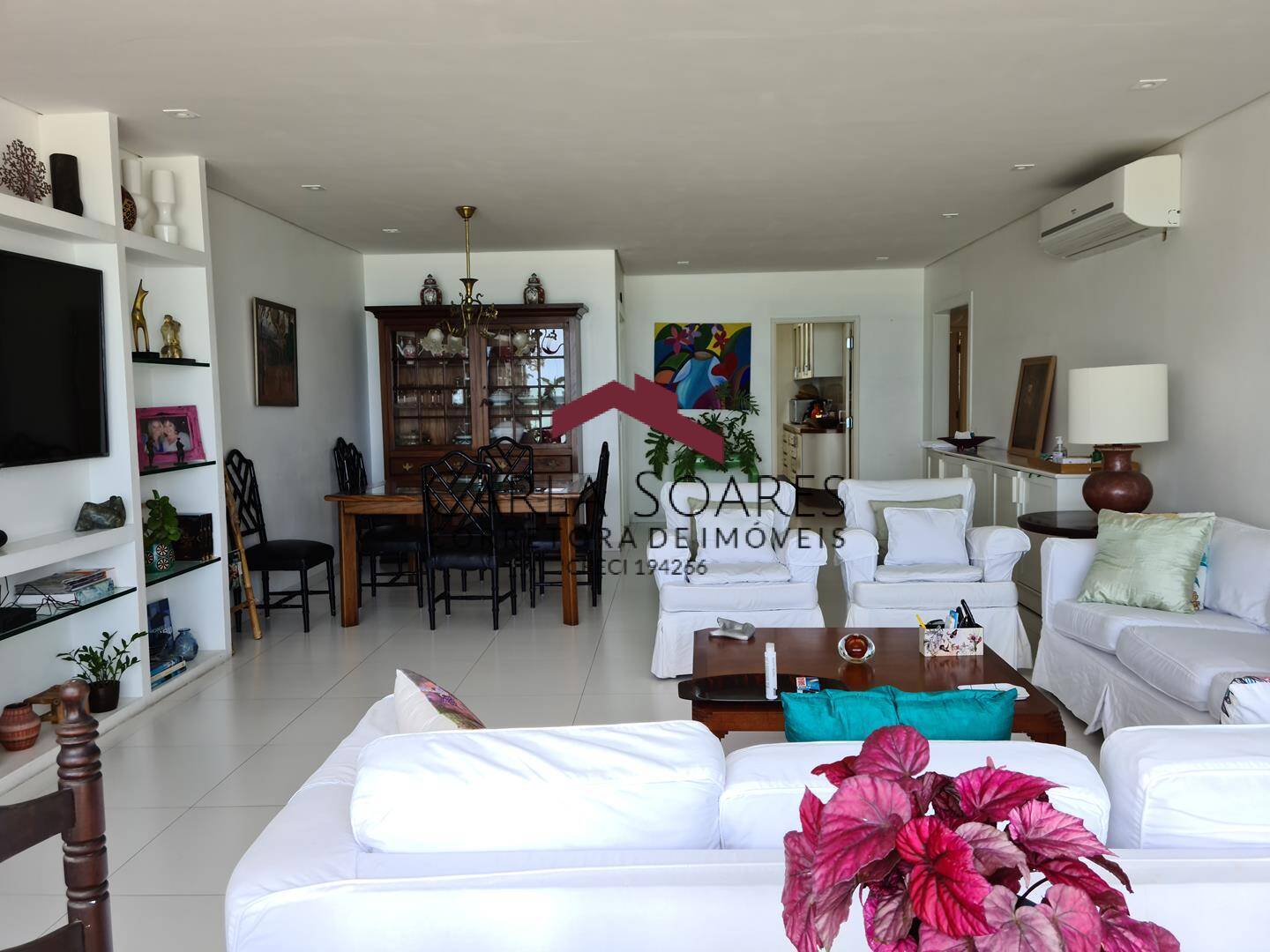 Apartamento para alugar com 3 quartos, 180m² - Foto 12