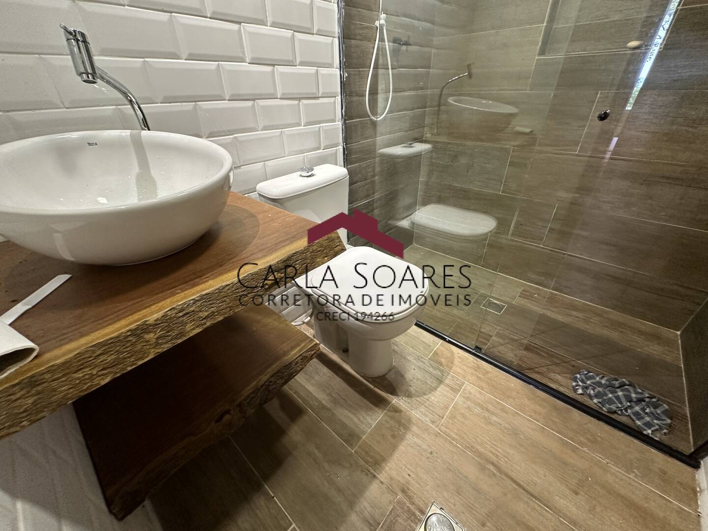 Casa para alugar com 4 quartos, 650m² - Foto 6