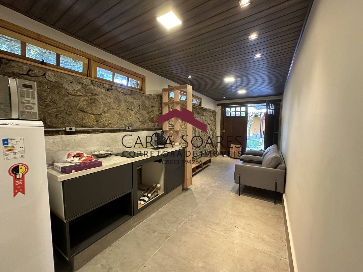 Casa para alugar com 4 quartos, 650m² - Foto 9