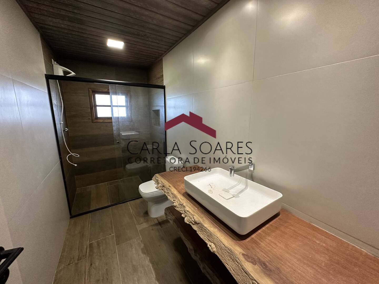 Casa para alugar com 4 quartos, 650m² - Foto 18