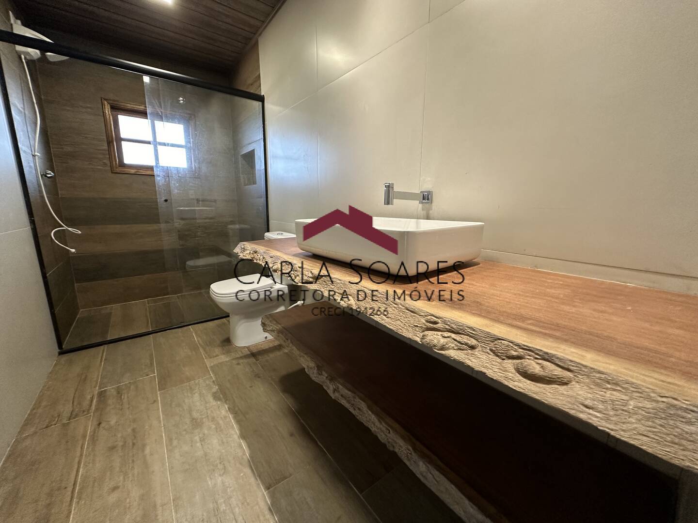 Casa para alugar com 4 quartos, 650m² - Foto 19