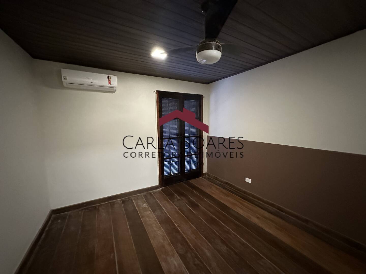 Casa para alugar com 4 quartos, 650m² - Foto 29