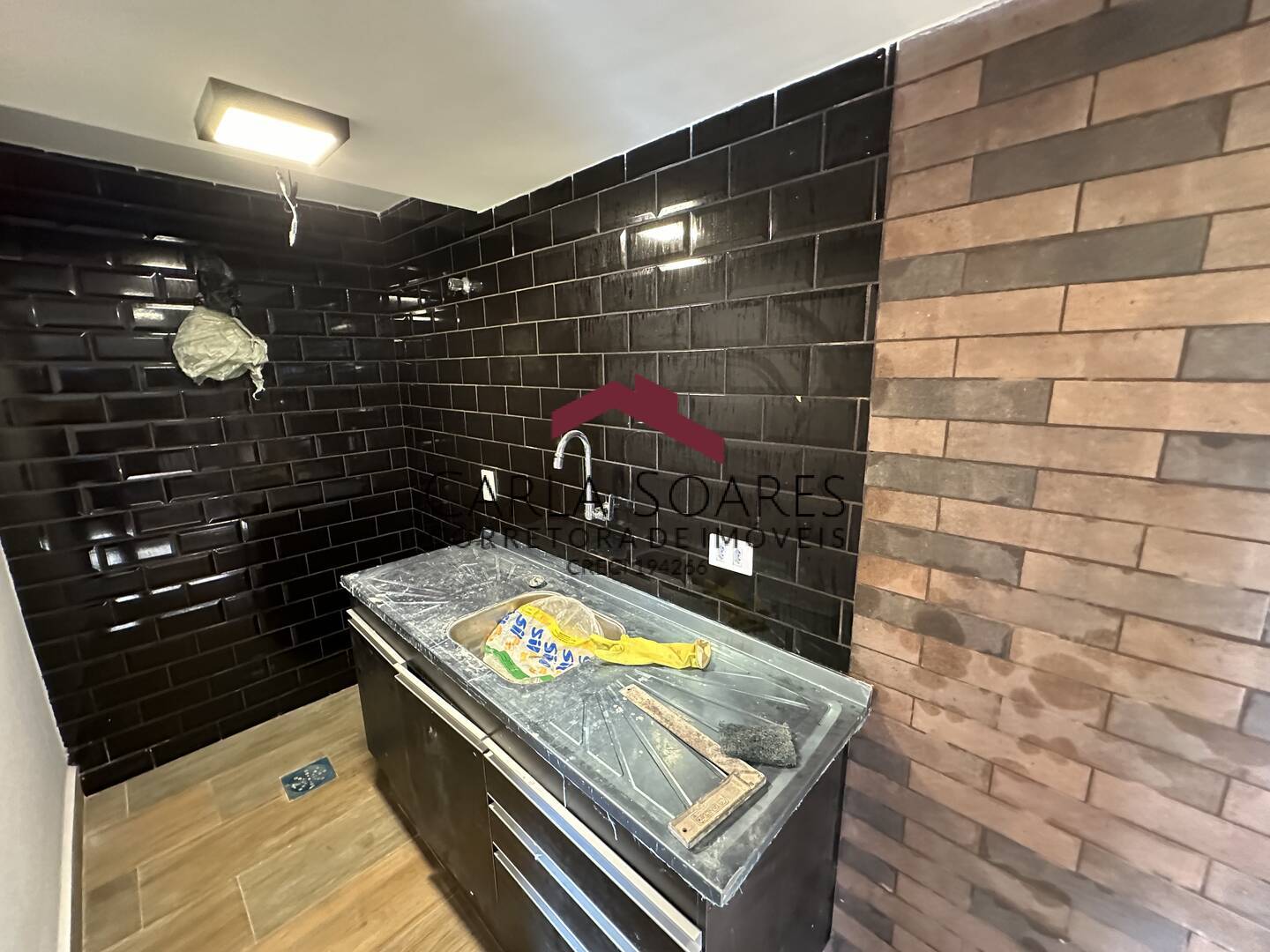 Casa para alugar com 4 quartos, 650m² - Foto 44