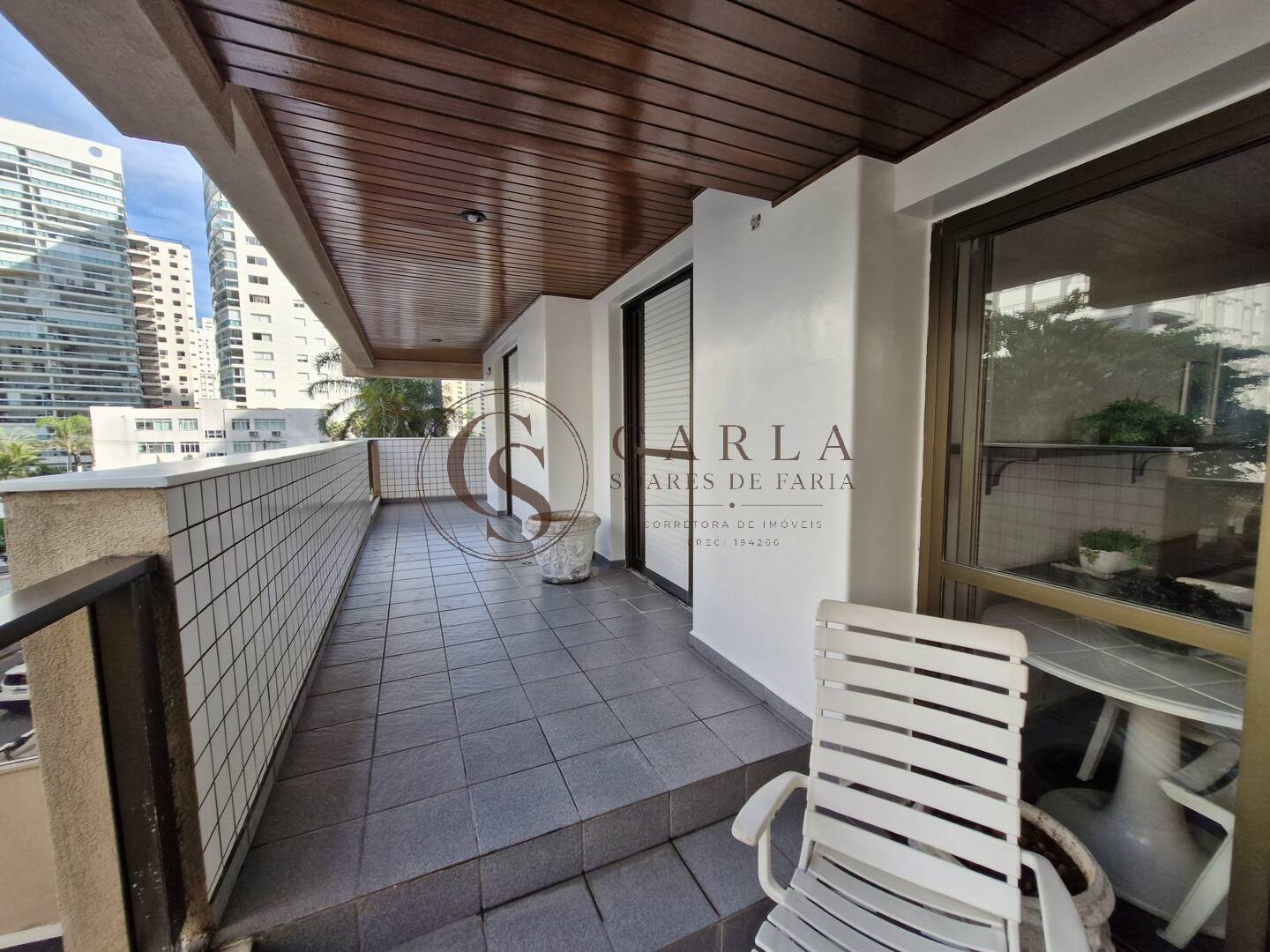 APARTAMENTO  PORTUNIDADE A VENDA ASTÚRIAS COM LAZER E VARANDA - GUARUJÁ SP