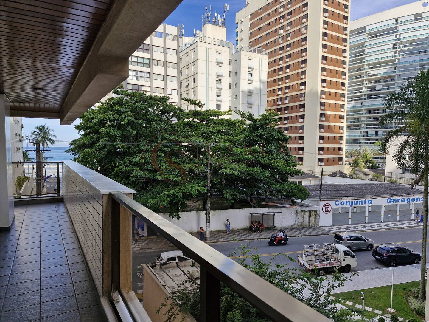 APARTAMENTO  PORTUNIDADE A VENDA ASTÚRIAS COM LAZER E VARANDA - GUARUJÁ SP