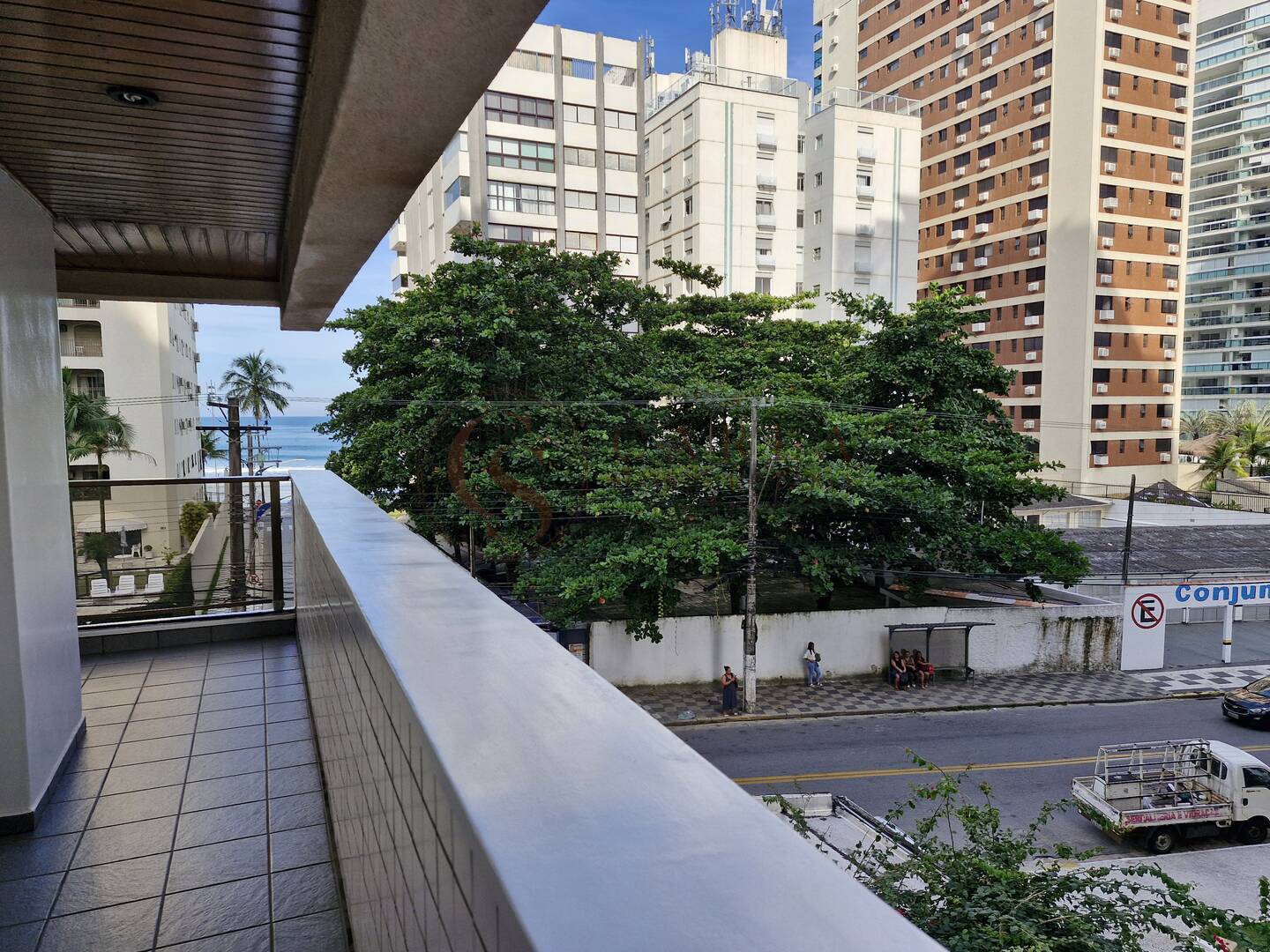 APARTAMENTO  PORTUNIDADE A VENDA ASTÚRIAS COM LAZER E VARANDA - GUARUJÁ SP