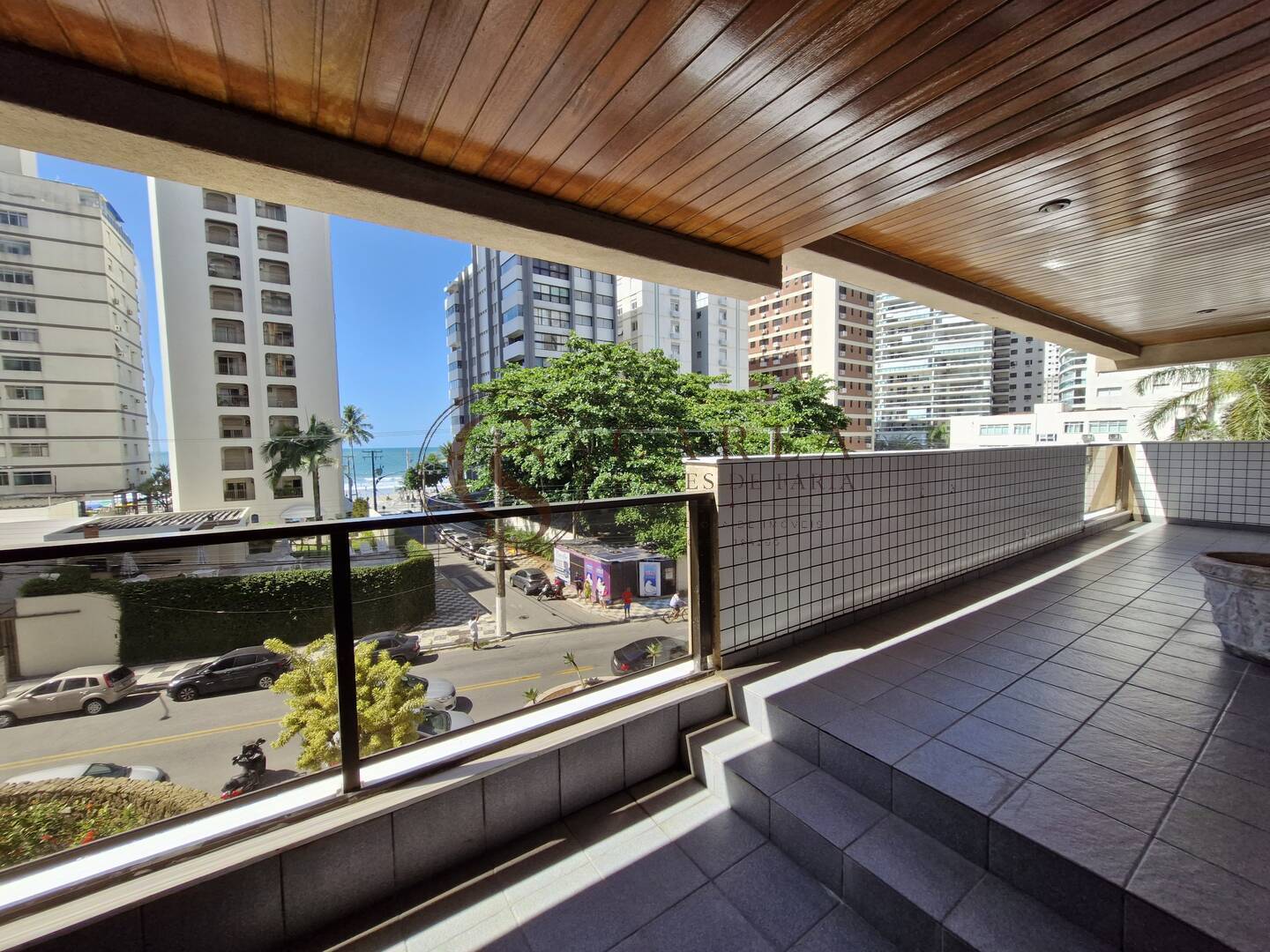 APARTAMENTO  PORTUNIDADE A VENDA ASTÚRIAS COM LAZER E VARANDA - GUARUJÁ SP