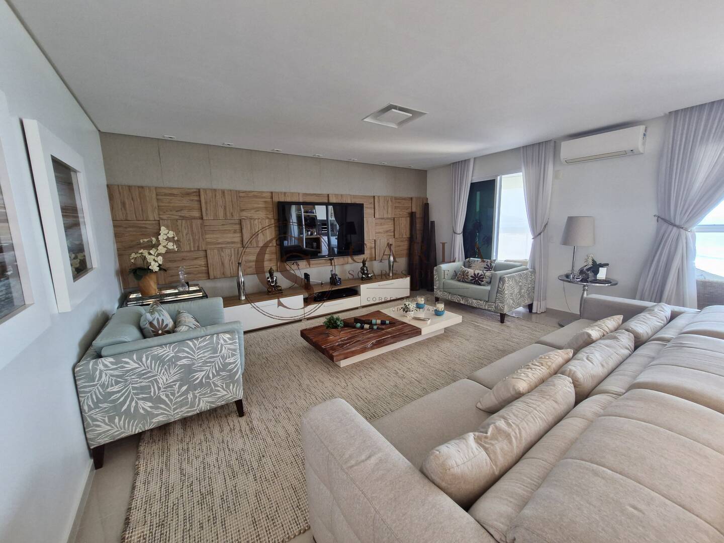 APARTAMENTO REFORMADO A VENDA/LOC ANUAL ENSEADA GUARUJÁ SP
