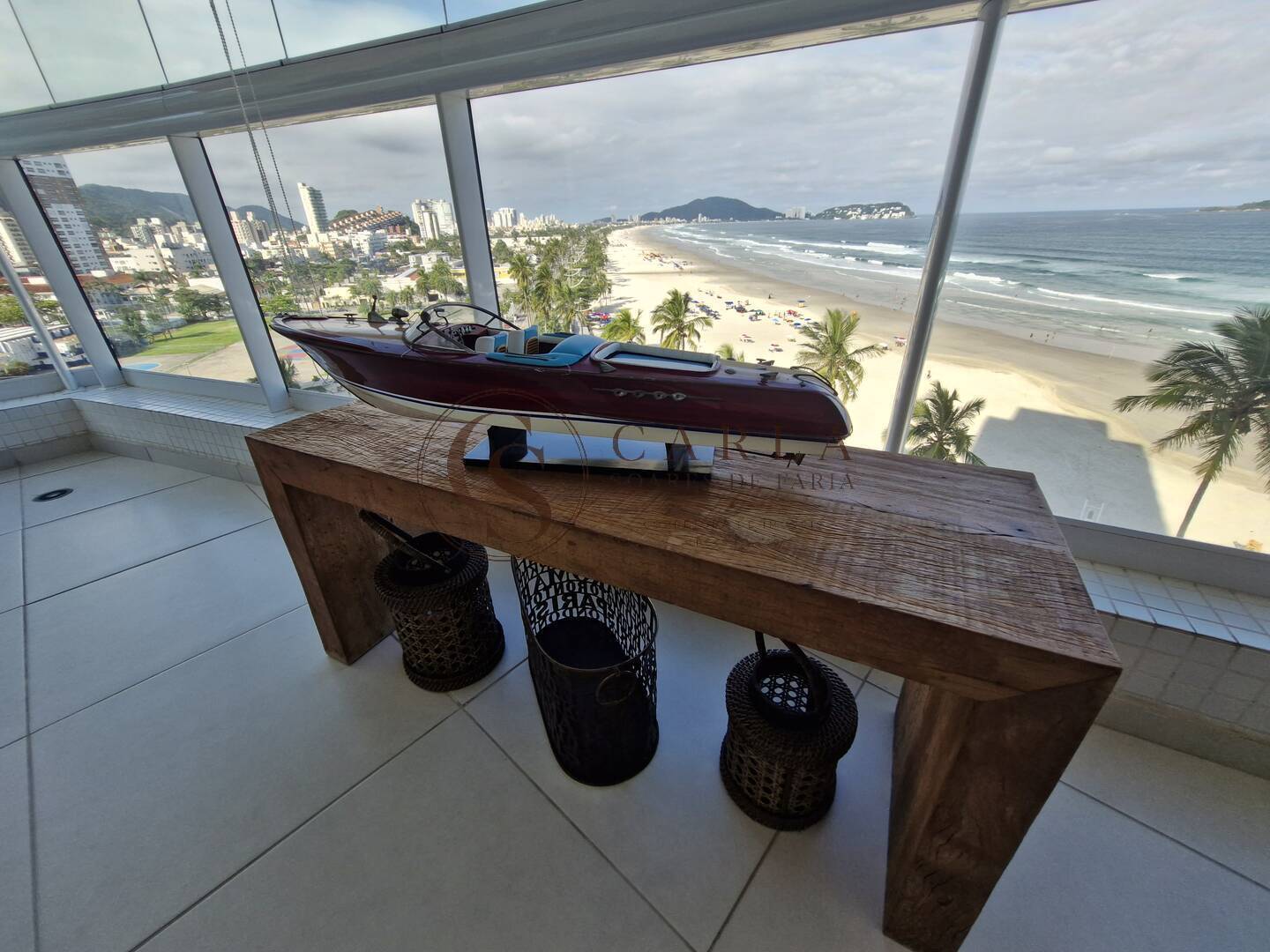 APARTAMENTO REFORMADO A VENDA/LOC ANUAL ENSEADA GUARUJÁ SP
