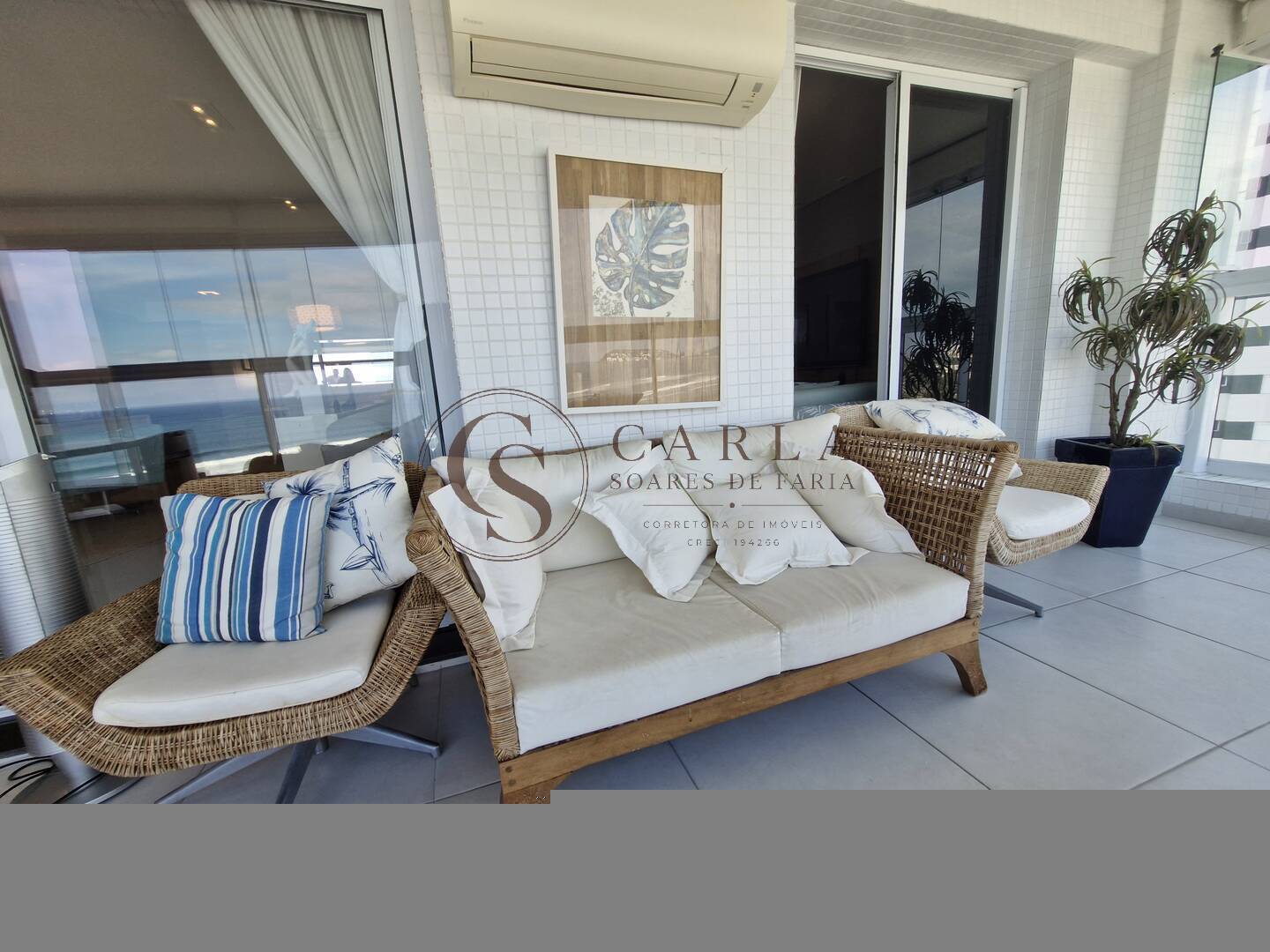 APARTAMENTO REFORMADO A VENDA/LOC ANUAL ENSEADA GUARUJÁ SP